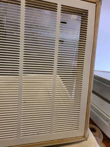 lot 9041 image: lot of 10 decrotive ductwork vents