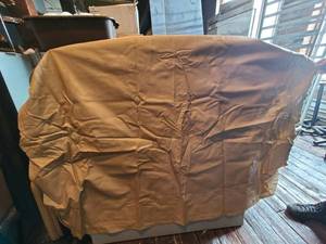 lot 9151 image: Misc Lot of (6) Vinyl Table Clothes and (5) Black Cat Flags   ATTENTION ALL LOTS BEYOND THIS POINT HAVE A SEPARATE PICKUP LOCATION AND DATE