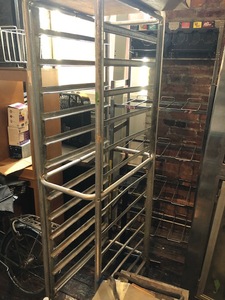 lot 9145 image: 6-foot Speed cart on casters. Holds hotel pans ATTENTION ALL LOTS BEYOND THIS POINT HAVE A SEPARATE PICKUP LOCATION AND DATE