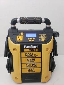 lot 511048 image: EVERSTART MAXX Jump Starter  Power Station