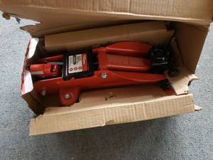 lot 511068 image: Hyper Tough Hydraulic Trolley Jack