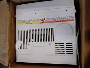 lot 53 image: 5,100 Btu 2 Fan Speed 115-volt Room Window Air Conditioner Cooler 150 Sq. Ft.