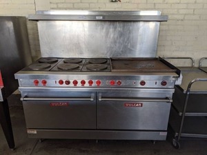 lot 6046 image: Vulcan Double Oven, 6 French Plates With Griddle Stove