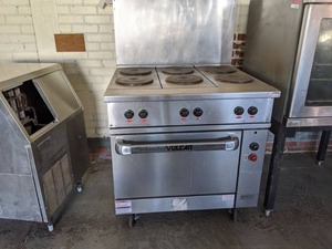 lot 6054 image: Vulcan Electric Range with 6 Burners and Oven EV36S-Y3A