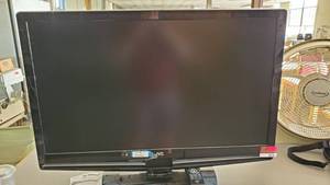 lot 6136 image: 42in JVC LCD TV
