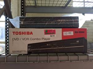 lot 6144 image: Toshiba DVDVCR Combo Player SD-V296  (SS-49)
