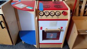 lot 6169 image: Kids Kitchen