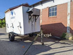 lot 6204 image: Pull Behind Portable Refrigerated Hydration Unit
