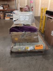 lot 61366 image: MISCELLANEOUS PALLET