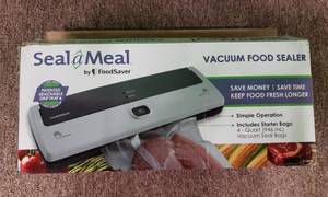 lot 2643 image: Seal-a-Meal Vacuum Food Sealer by FoodSaver