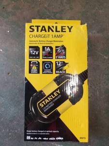 lot 2645 image: STANLEY 1 Amp Automatic Battery Maintainer (BM1S)