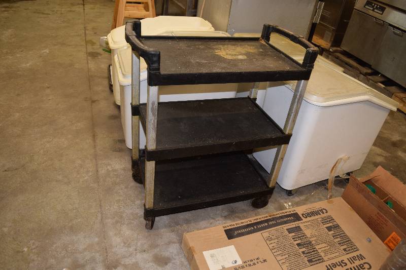 lot 21 image: Bus Cart on Castors