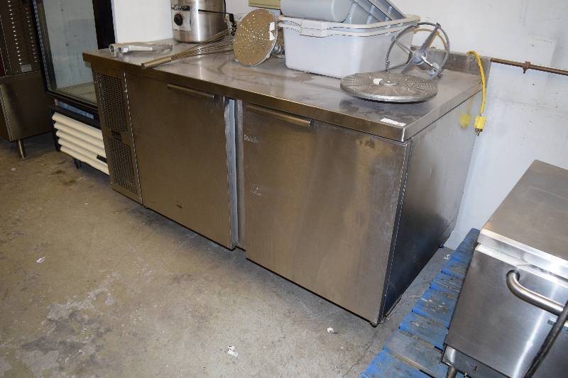 lot 22 image: Randell 2 Door Cooler