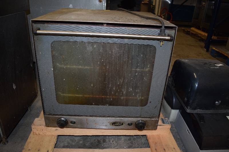 lot 34 image: Cadco Unox Counter Oven