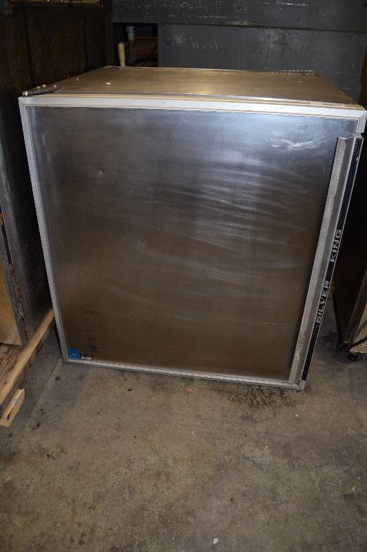 lot 36 image: SilverKing Single Door Cooler