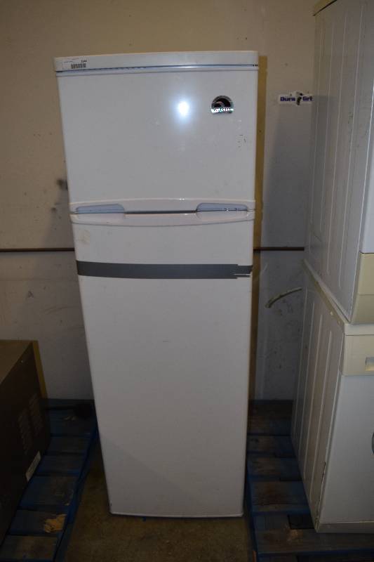 lot 39 image: Igloo Coolerfreezer Mini Refridgerator