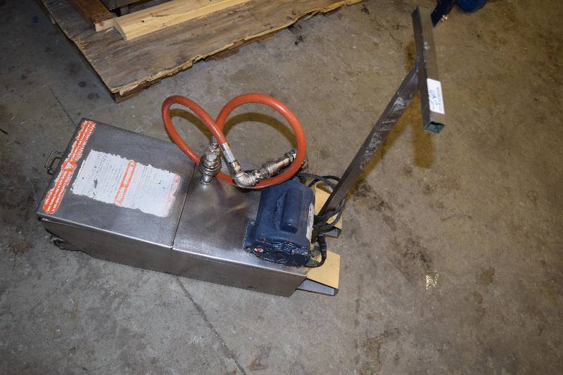 lot 71 image: Baker Grease Filtration System
