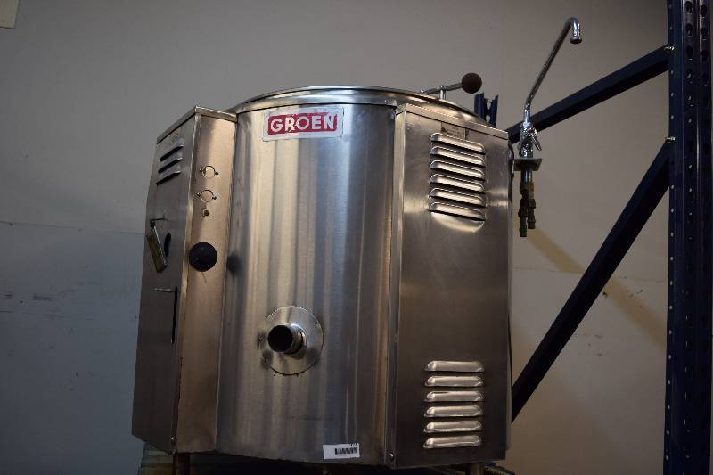 lot 78 image: Groen Tilt Kettle