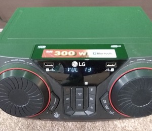 lot 7832 image: LG CKM4 XBOOM 300W Hi-Fi Shelf System with BT Connectivity