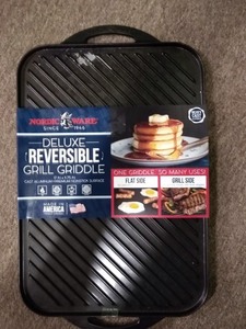 lot 7834 image: Nordic Ware Deluxe Reversible Grill Griddle