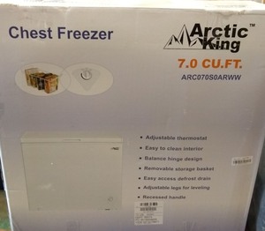 lot 7926 image: Arctic King 7 cu ft Chest Freezer, White ARC070S0ARWW