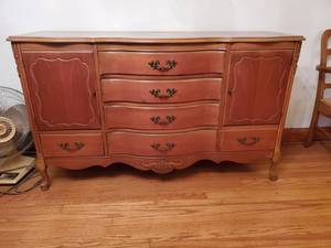 lot 1125 image: Formal Lane Buffet - Walnut - Dovetail Draws -