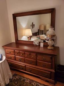 lot 1132 image: Basset Dresser with Mirror
