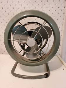 lot 1154 image: Vornado Jr Fan
