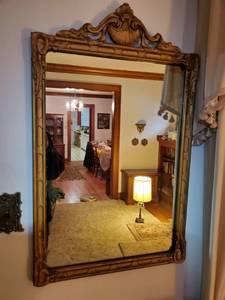 lot 2131 image: Painted Framed Mirror. with Victorian Style