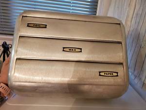 lot 2148 image: Aluminum FOIL  WAX  PAPER Wall Mounted Spencer