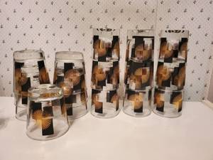 lot 2150 image: Black & Gold MCM 6 Tumblers and 7 Scotch Glasses