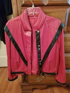lot 2153 image: Red Leather Thriller Style Womens Jacket Size 1112