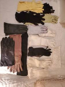 lot 2155 image: 14 Pairs of Womens Evening and Leather Gloves