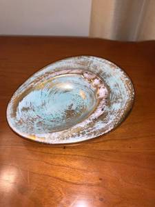 lot 6223 image: Mid Century Stangl Ashtray Location Mantel