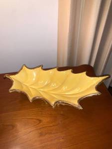lot 6228 image: Mid Century Yellow Gilded Ceramic Leaf Bowl Location Mantel