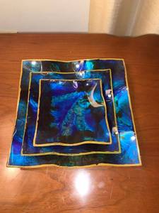 lot 6237 image: Set of 3 Blue Art Trays Location Mantel