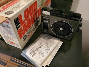 lot 6278 image: GE Power Portable Sound 8 Track Tape Player. Tested and Working
