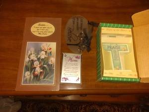 lot 7887 image: Lot Of Miscellaneous Home Decor