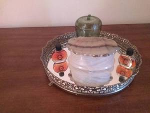 lot 7890 image: Lot Of Miscellaneous Small Home Accessories 2 Perfumes, Marble Shell Container Etc.