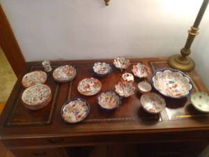 lot 7898 image: Lot Of Asian Inspired Dishes Some Imperfections