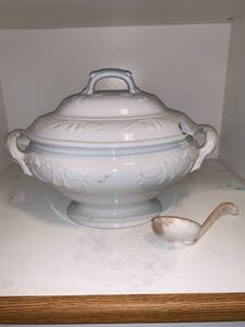 lot 7933 image: Antique George Jones Ironstone Soup Tureen With Lid and Ladle Location Kitchen