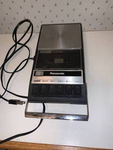 lot 7937 image: Panasonic Tape RecorderPlayer Location Kitchen
