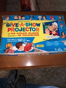 lot 7941 image: Kenner Battery Operated Give A Show Projecter Location LR