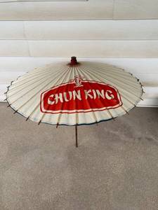 lot 7963 image: Vintage Chun King Advertising Paper Parasol Bamboo Handle Location Spare