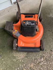 lot 7969 image: Black and Decker 18 Inch Flip Over Handle Electric Lawn Mower