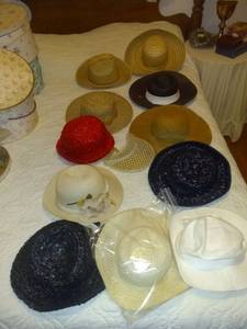 lot 8575 image: Lot Of Womens Wicker Style Hats