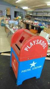 lot 10120 image: Kids Playskool shapes mailbox