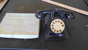 lot 10121 image: Phonic game with play phone
