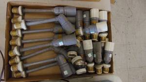 lot 10130 image: light socket adjustable extensions