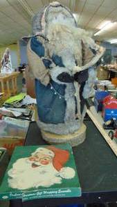 lot 10134 image: wooden Santa